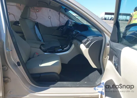 2015 Honda Accord Lx z USA, uszkodzony, nr VIN 1HGCR2F30FA190399